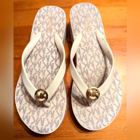 Michael Kors Shoes - Michael Kors MK Bedford Platform Flip Flops - Grey Letters on White, Size 6M
